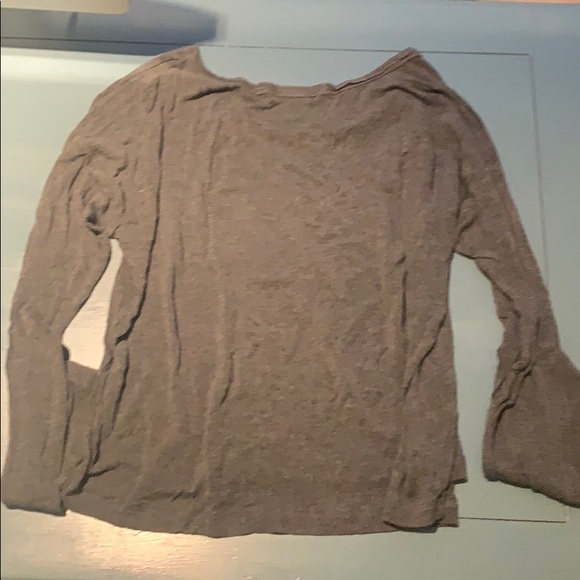 Grey long sleeve from brandy Melville - Picture 3 of 3